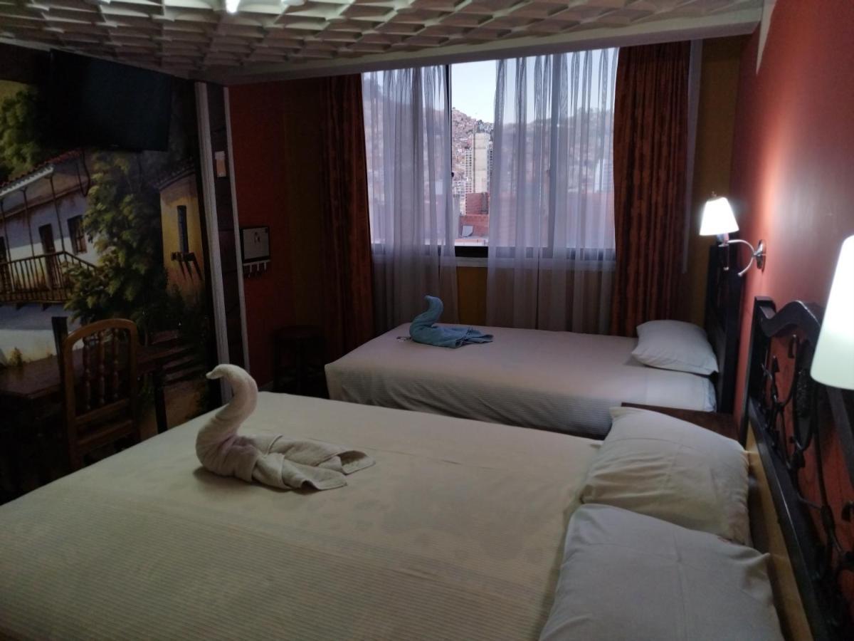 Isabela Hotel Suite ลาปาซ ภายนอก รูปภาพ