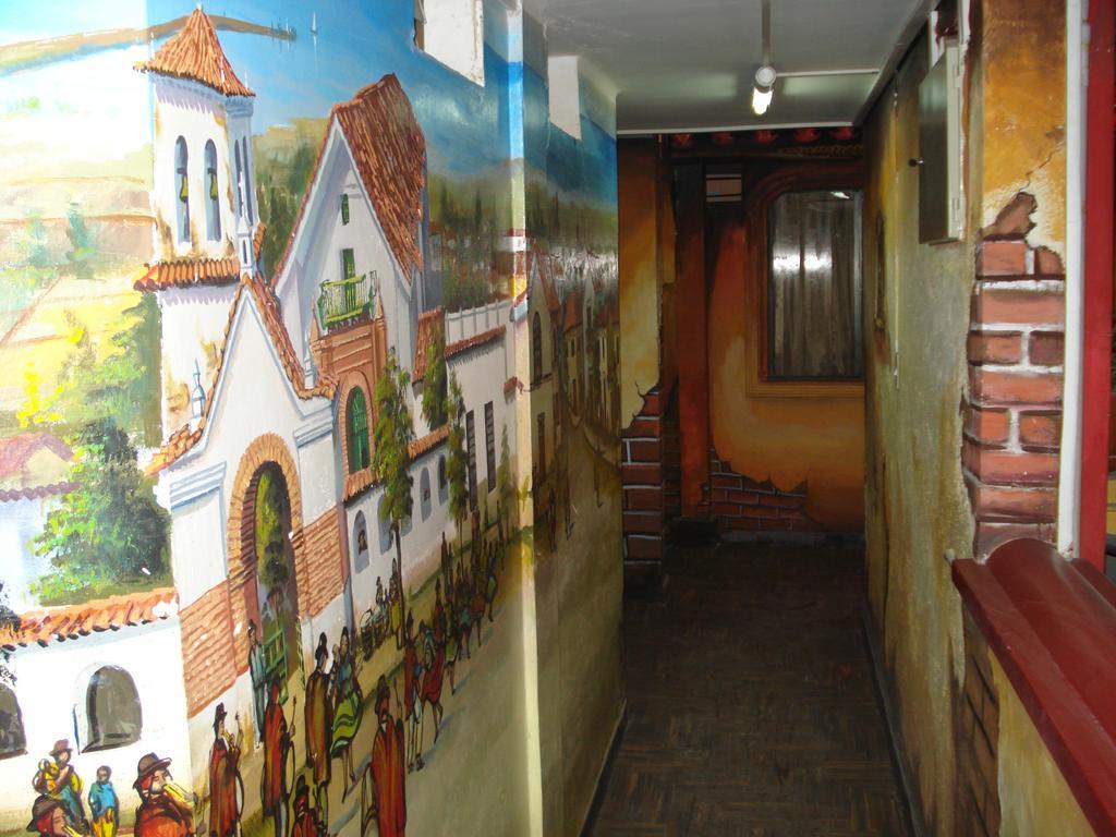 Isabela Hotel Suite ลาปาซ ภายนอก รูปภาพ